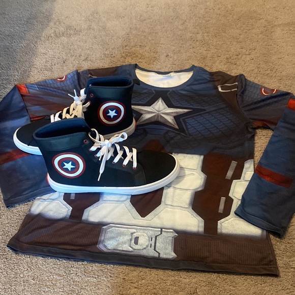 “CAPTAIN AMERICA” shoes from MARVEL with XL spandex long sleeve shirt - Picture 2 of 11